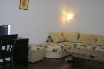 Hrvatska Privát Osijek, Eksterijer